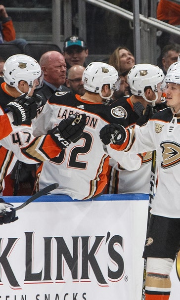 Rakell scores 3 in 2nd period to lead Ducks past Oilers 5-1